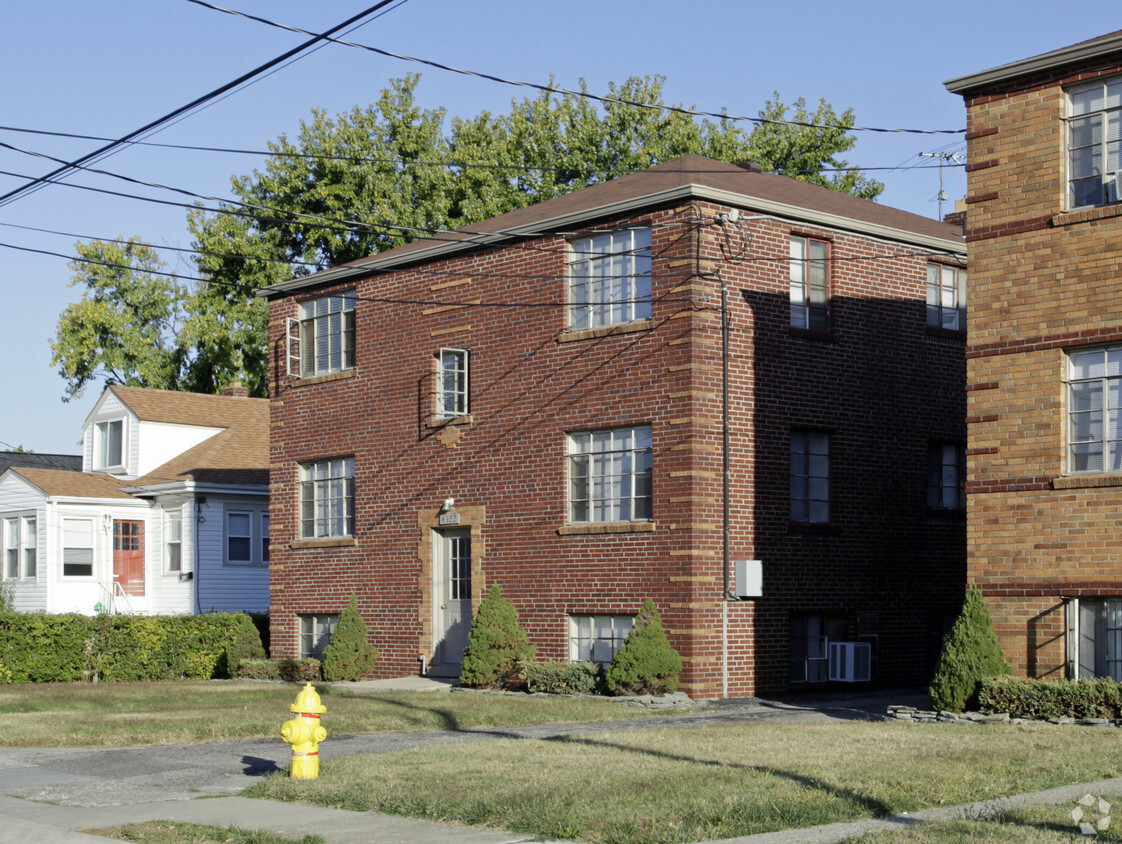 Building Photo - 4322 Schenck Ave