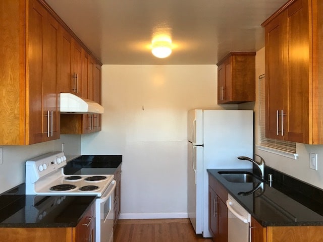 Unit #2-two bedroom/one bath - 1296 Laurel St