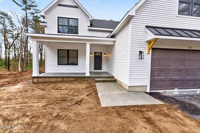 Foto del edificio - 622 Acland Blvd