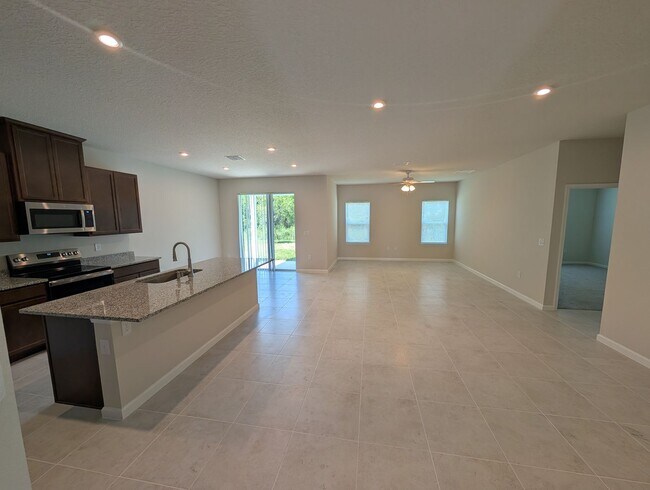 Foto del edificio - New Build 3/2 For Rent