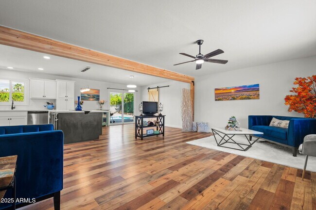 Foto del edificio - 8326 E Crestwood Way