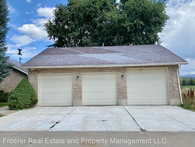 Building Photo - 4 br, 3 bath House - 7299 E 1450 N