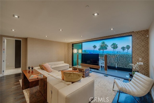 Foto del edificio - 432 N Oakhurst Dr