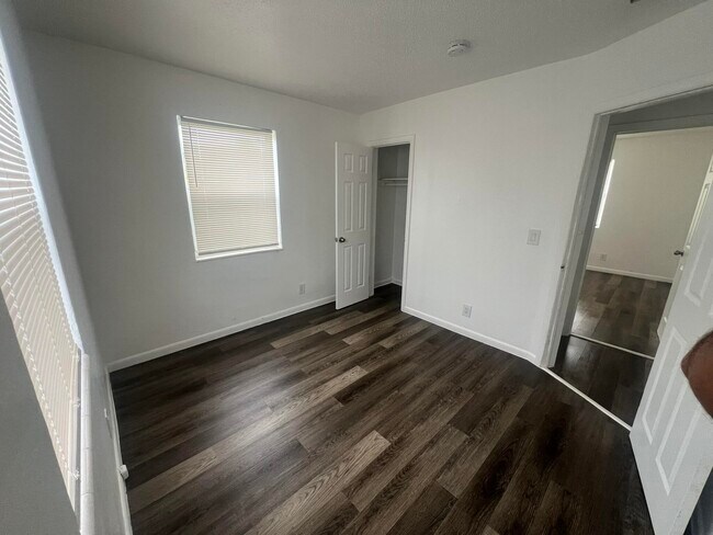 Foto del edificio - 1021 Henrietta Ave