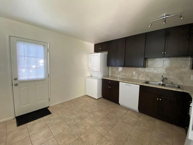 Foto del edificio - 775 Leonard St