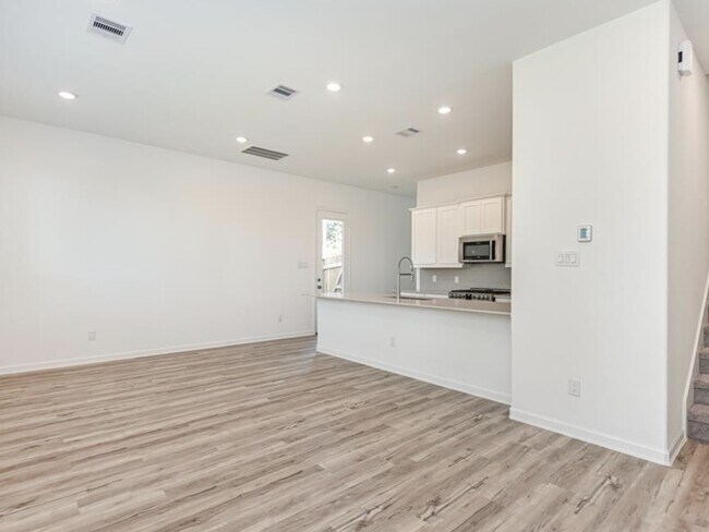 Foto del edificio - 526 Dry Fork Ln