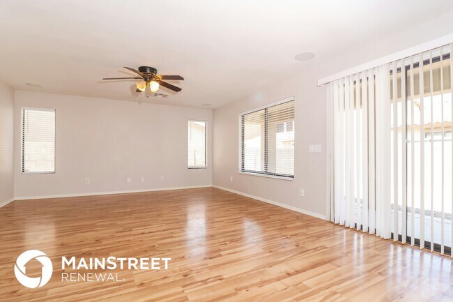Foto del edificio - 2160 E Greenlee Ave