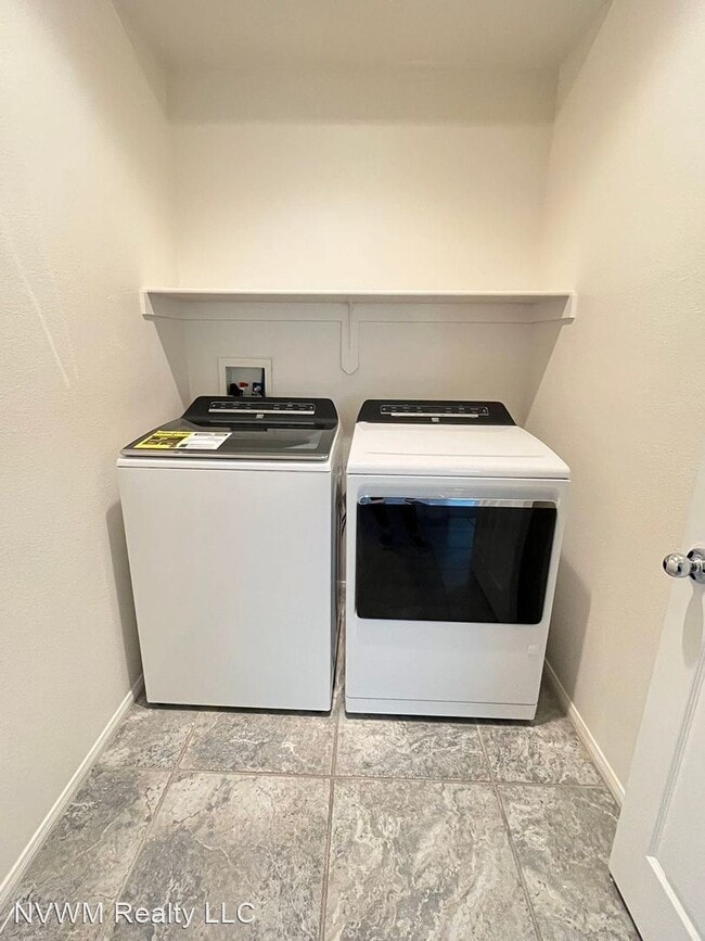 Foto del edificio - 3 br, 2 bath House - 7538 Stray Horse Ave