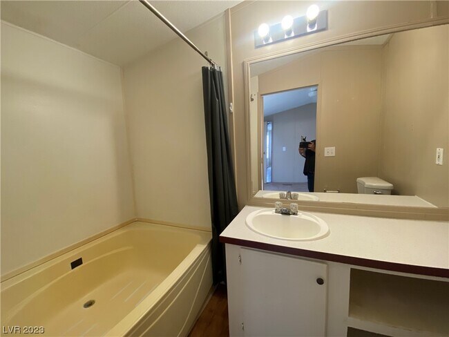 Building Photo - 90 Wilber Way