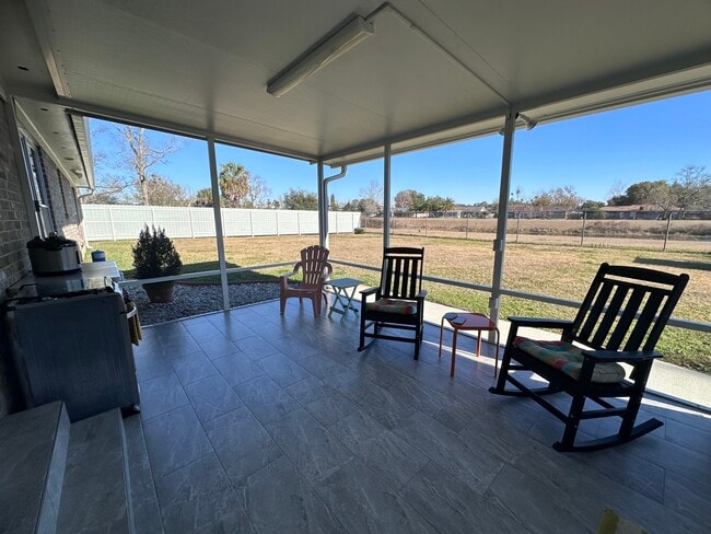 Foto del edificio - 2371 Kirkwall St