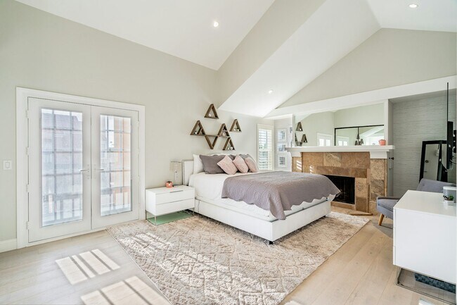 Foto del edificio - 815 W 15th St