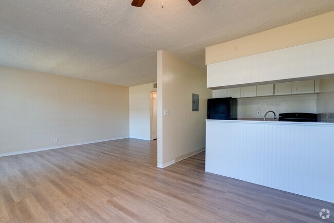 1BD,1BA - 711SF - Park Apartments