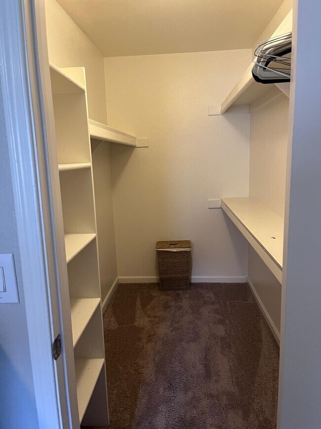 Foto del edificio - 533 W Guadalupe Rd