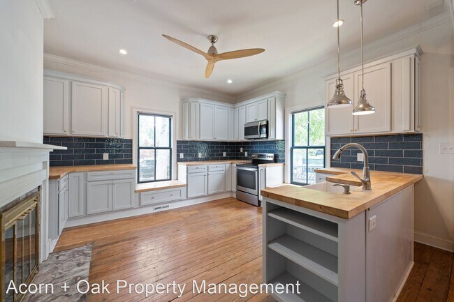 Foto del edificio - 4 br, 2 bath House - 555 New Bern Ave.