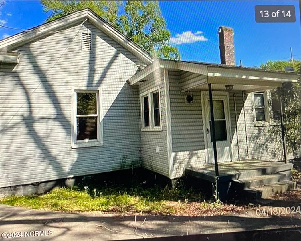 Building Photo - 1348 S Franklin St