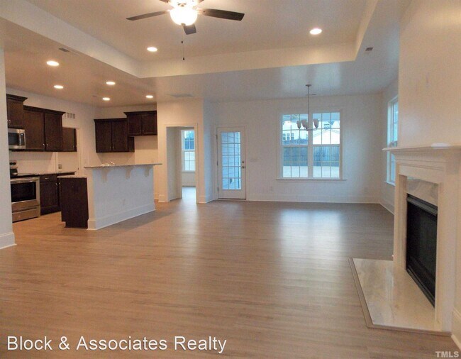 Building Photo - 5 br, 3 bath House - 2940 Thurman Dairy Loop