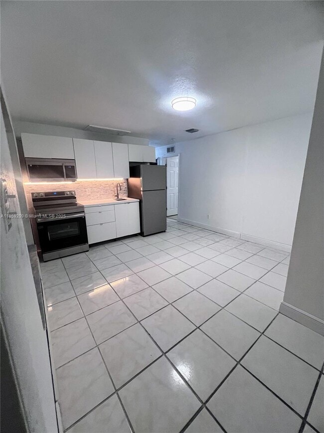 Building Photo - 20780 NW 37th Ct