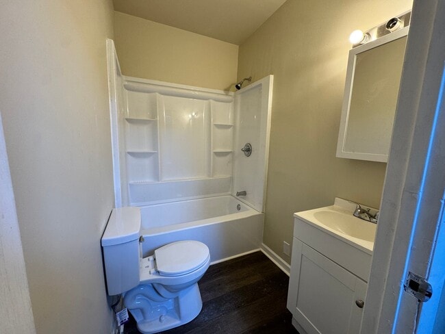 Foto del edificio - 1105 W 4th St