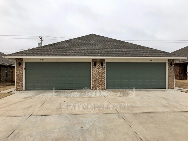 Photo - 1421 MacAlpine St