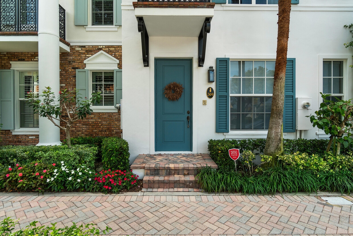 369 E Cannery Row Cir, Delray Beach, FL 33444 Townhome Rentals in Delray Beach FL
