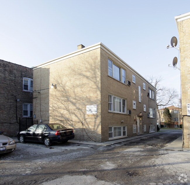 811 S 19th Ave, Maywood, IL 60153 Apartments Maywood, IL