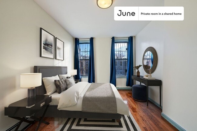 Building Photo - Room in Shared 3 bed/1 bath home
