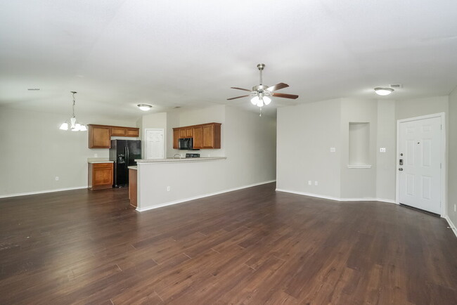 Building Photo - 8809 Highland Orchard Dr