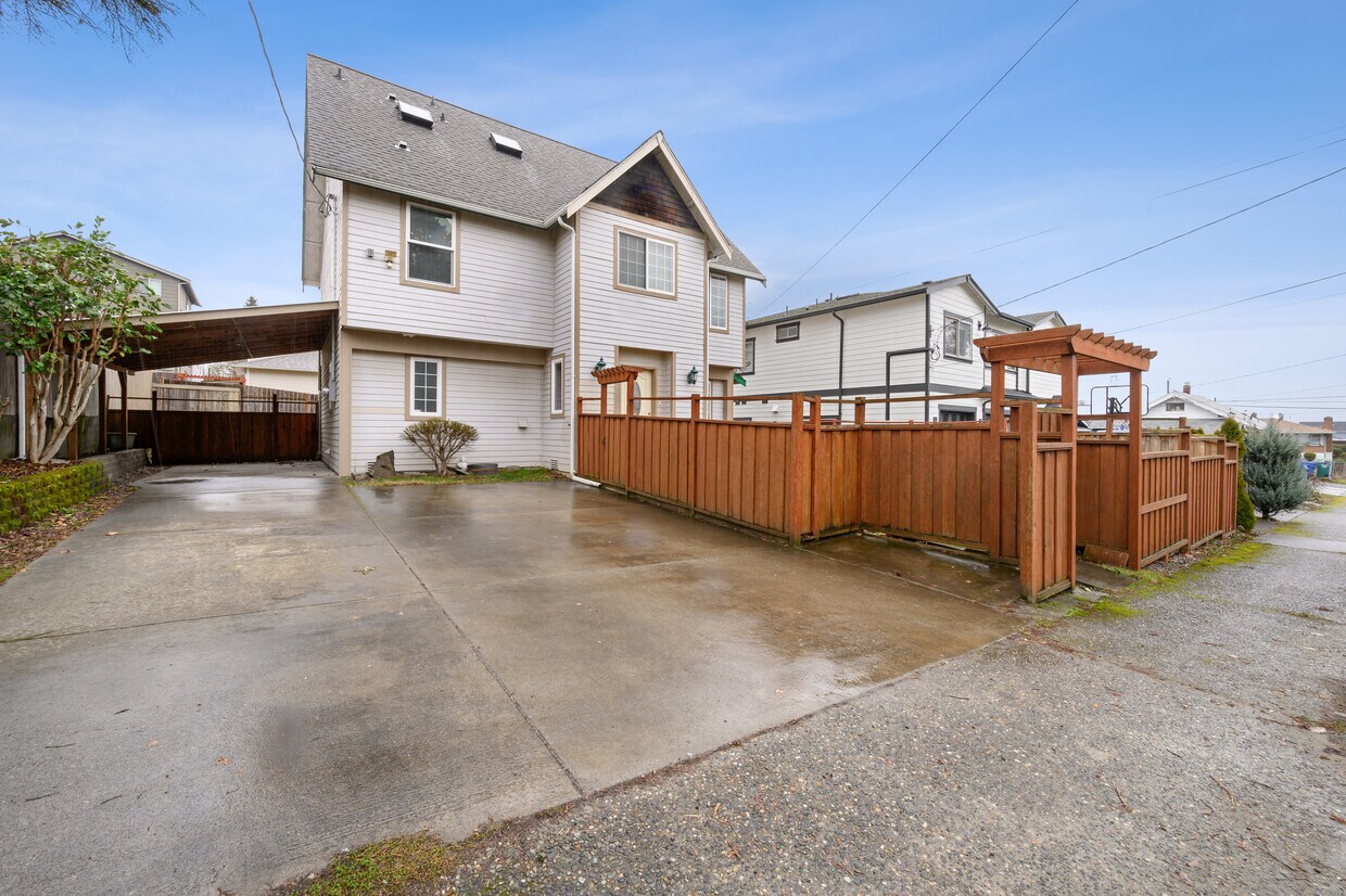 2550 S Eddy St, Seattle, WA 98108 House Rental in Seattle, WA