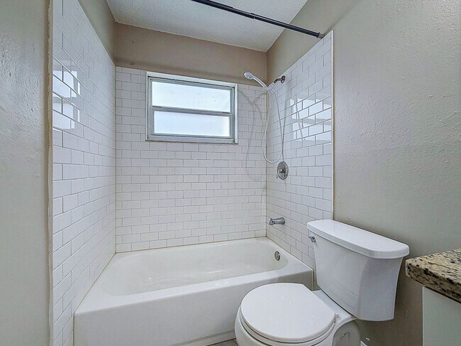 Building Photo - 3216 N 48th St