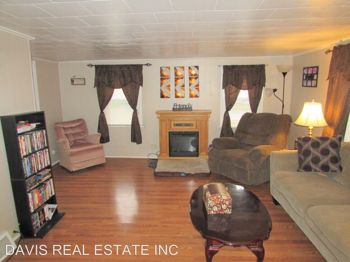 Primary Photo - 2 br, 2 bath House - 14 East Brown Street