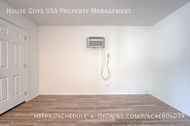 Foto del edificio - 15216 Bellaire Ave