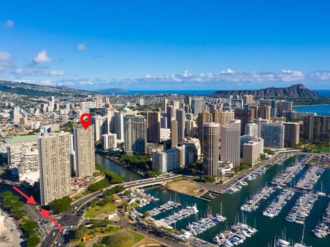 Primary Photo - 1650 Ala Moana Blvd