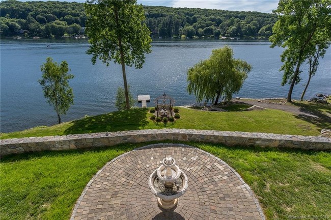 Building Photo - 56 Candlewood Shore