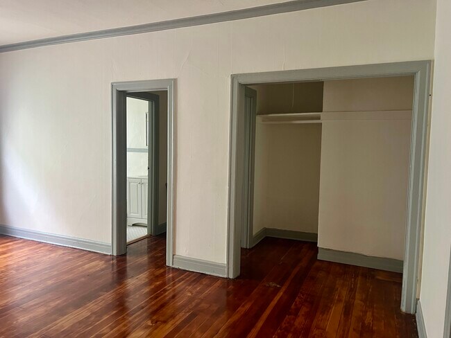 Foto del edificio - 335 S Rampart Blvd