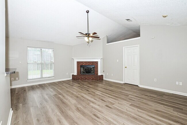 Building Photo - 7395 Bridle Cove