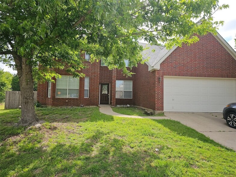 Primary Photo - 7023 Greenspoint Dr