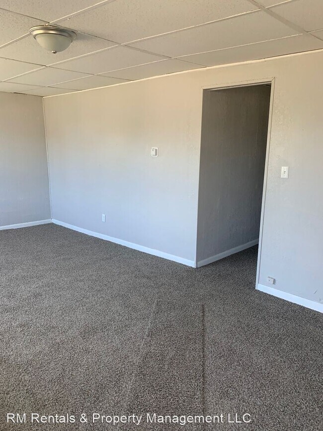 Building Photo - 2 br, 1 bath House - 1745 Market St.