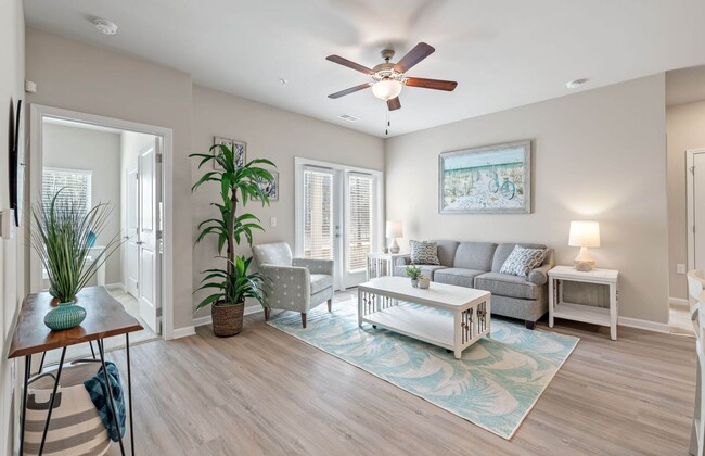 Building Photo - The Palms at Edgewater