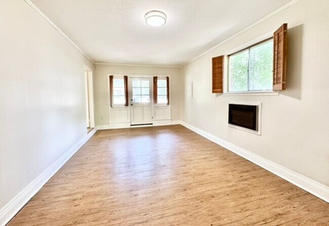 Foto del edificio - Cozy 4 Bed, 2.5 Bath Home in Desirable Hig...