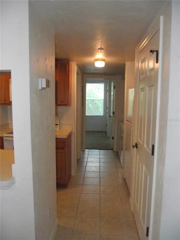 Building Photo - 1220 SW 1st Ave