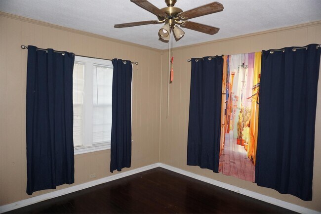 Foto del edificio - 934 SW 38th St