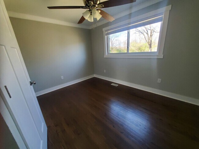 Foto del edificio - Contact Property managers Jeff and Tonia Rollins 501-626-9917