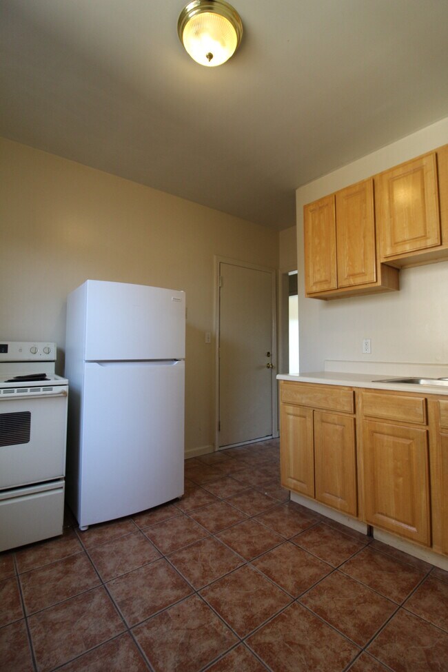 207 Sigourney St Unit 3A, Hartford, CT 06105 207 Sigourney St