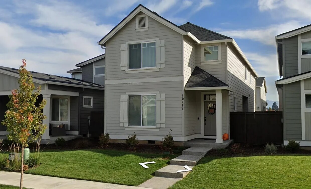 Primary Photo - 10111 NE 132nd Ave
