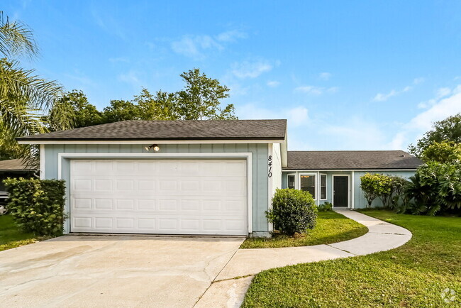 Building Photo - 8410 Spicewood Dr