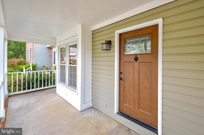 Building Photo - 11633 Pleasant Meadow Dr
