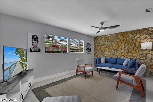Foto del edificio - 1155 6th St S