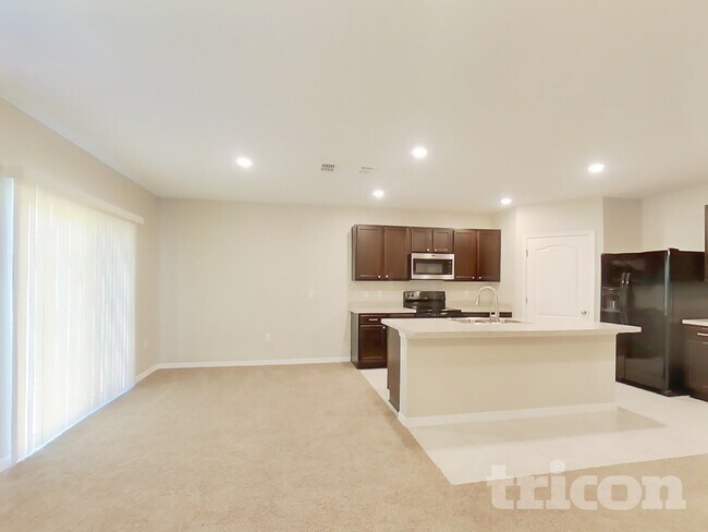 Building Photo - 5990 Churchill Square Way
