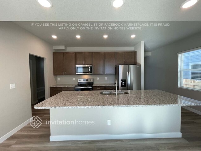 Foto del edificio - 13573 Arriba Dr