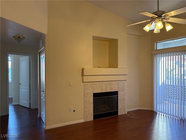 Foto del edificio - 700 Carnegie St